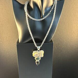 🐸 32” Sterling Silver Necklace with Hand-Carved Opal Frog Pendant – Green Gem